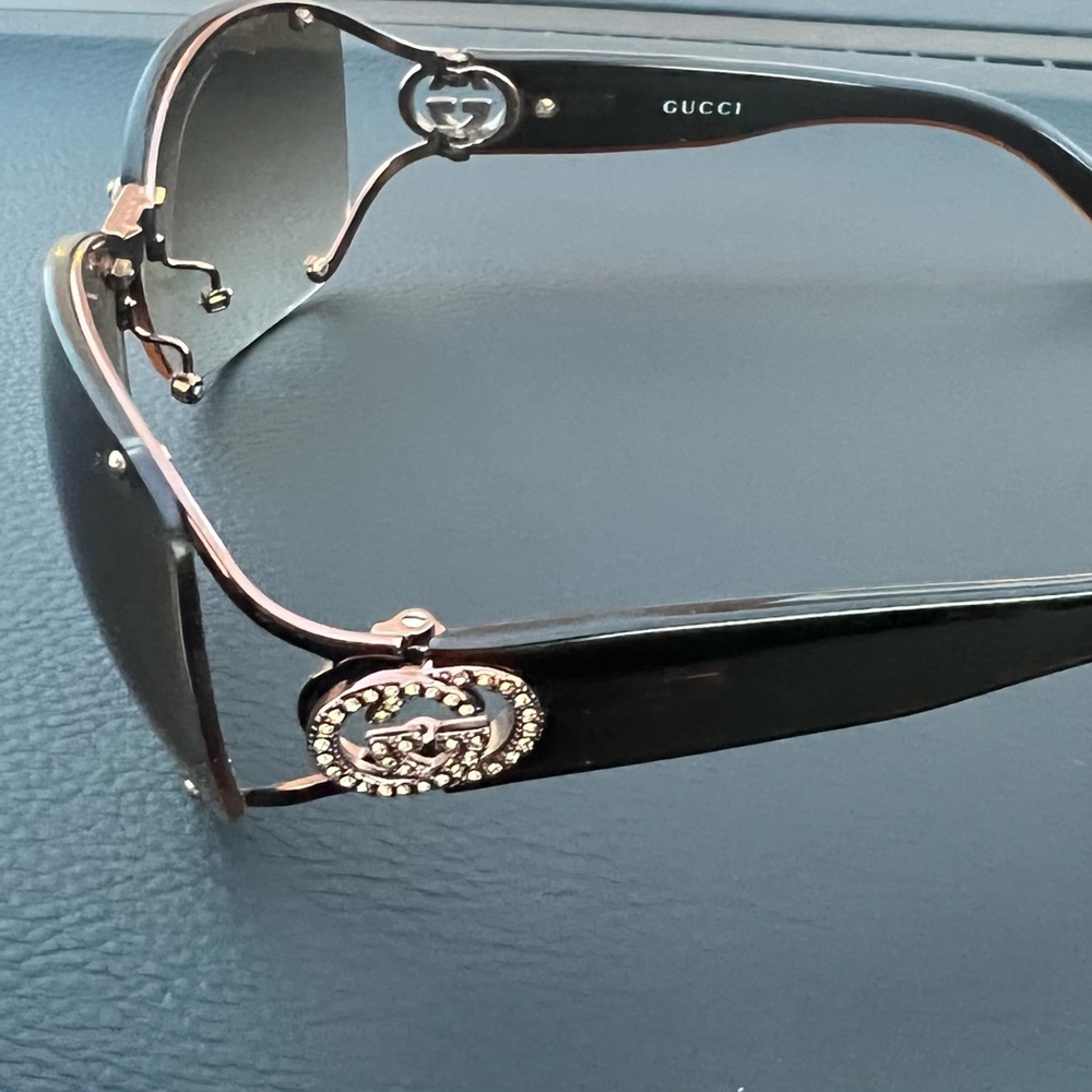 Gucci 2820 Women’s sunglasses - Excellent condition
